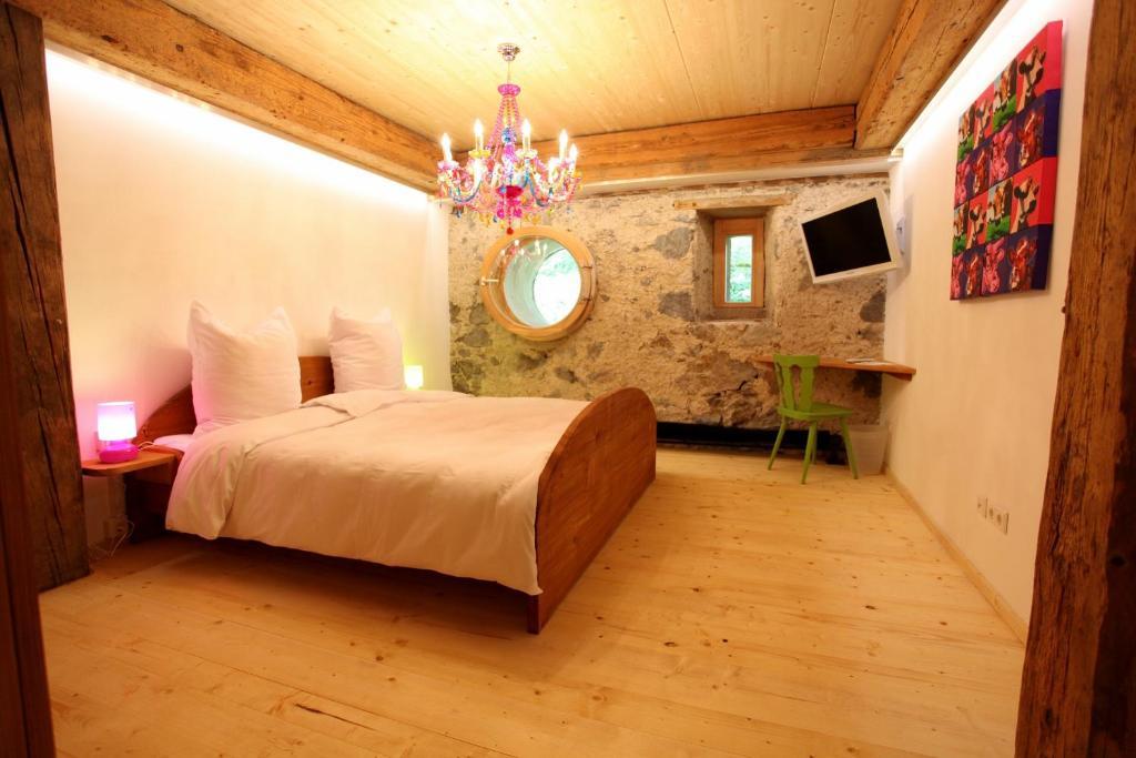Hotel Rainhof Scheune & Naturpark Restaurant Kirchzarten Habitación foto